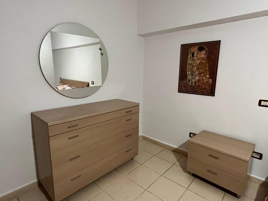 Ak Terminal Apartments Dıraç Dış mekan fotoğraf