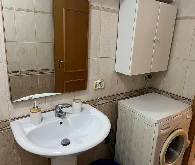 Ak Terminal Apartments Dıraç Dış mekan fotoğraf
